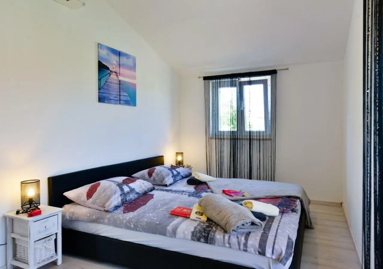 Villa Stella Juricani Umag