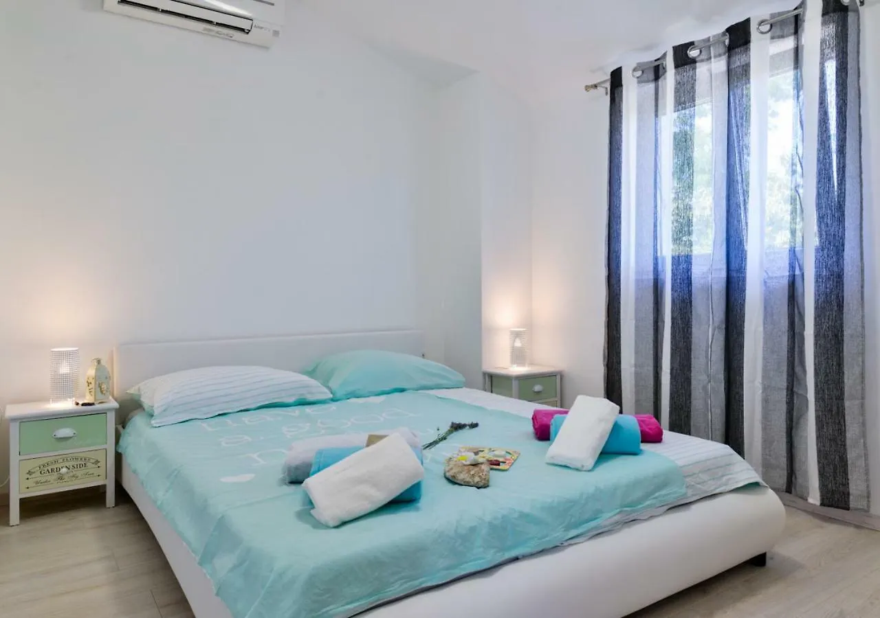 Villa Stella Juricani Umag